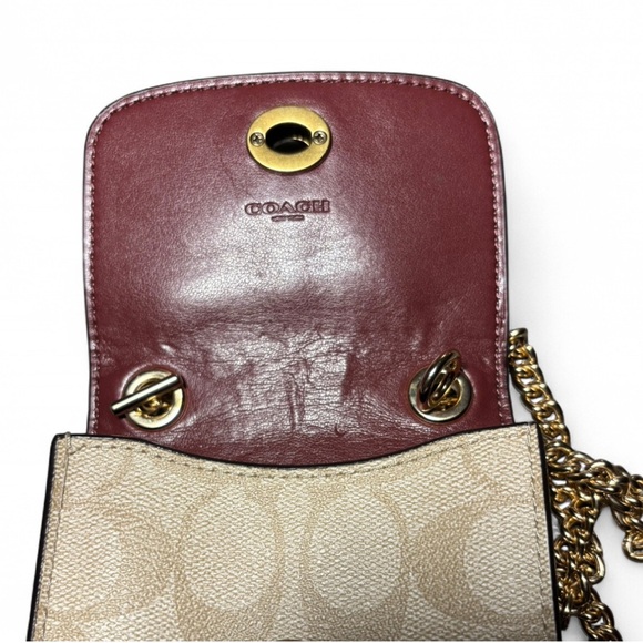 Coach Phone/Cardholder in Signature Canvas Light Khaki/Beechwood - Picture 3 of 8